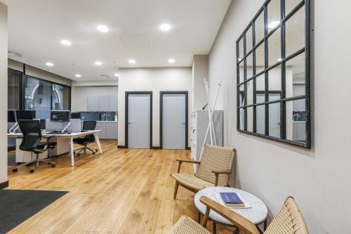 Unit 1 The Circle, Queen Elizabeth Street, Butlers Wharf, London, SE1