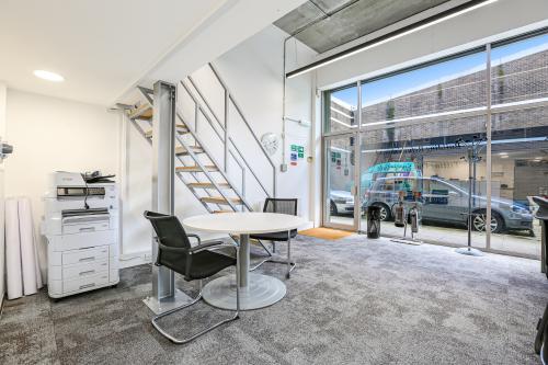 Unit 2 Larch Court, Royal Oak Yard, Southwark, London, SE1