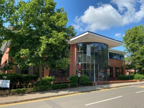 6, Dorking Office Park, Station Road, Dorking, RH4