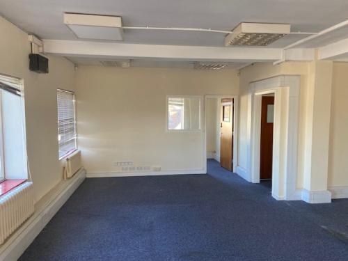 First Floor Offices, 14-16 Elm Road, Chessington, KT9
