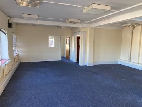First Floor Offices, 14-16 Elm Road, Chessington, KT9