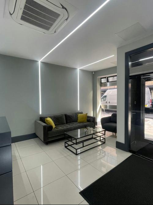 123 Minories, City, London, EC3N