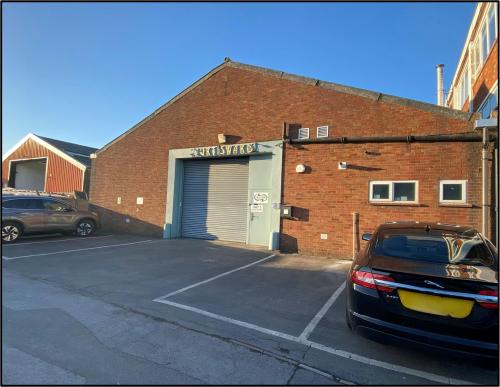 Unit 2 Glebe House, West Molesey Trading Estate, Armfield Close, West Molesey, KT8