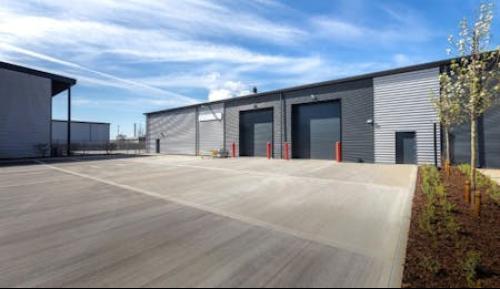 696 Stirling Road, Slough, SL1