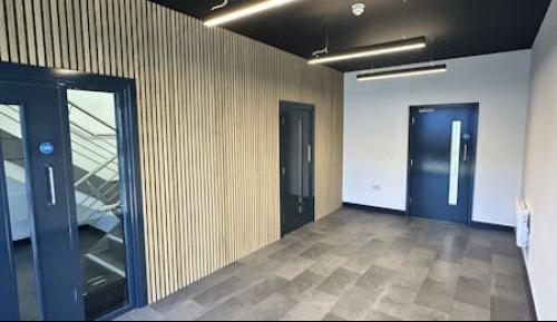 966 Weston Road, Slough, SL1