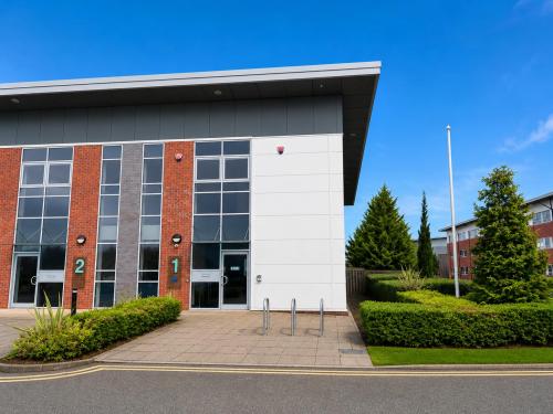 1 Barnsdale Court, Barnsdale Way, Grove Park, Leicester, LE19