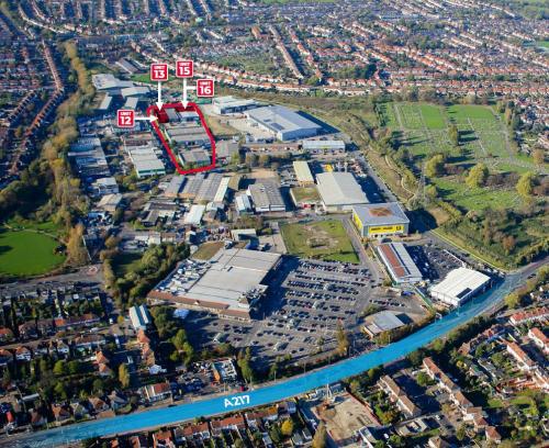 Unit 12, Kimpton Trade & Business Centre, Minden Road, Sutton, SM3