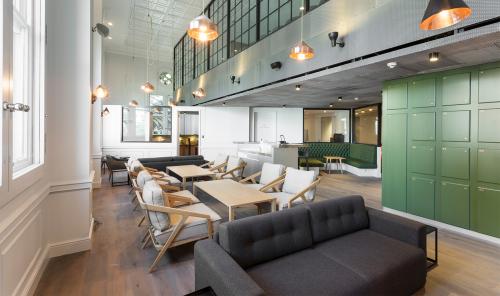 Liverpool Street, Finsbury, London, EC2M