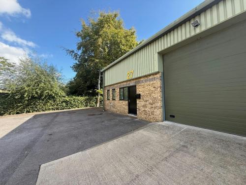 Unit 27, Horcott Industrial Estate, Fairford, GL7