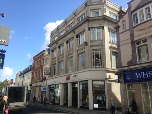 Ashley House, 18-20 George Street, Richmond, TW9