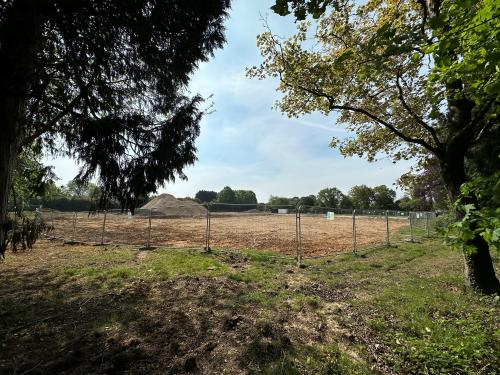 n/a, Chalfont Road, Seer Green, Beaconsfield, HP9