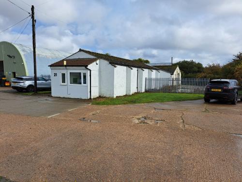 Unit 21, Little Staughton Airfield Industrial Estate, Little Staughton, Bedford, MK44