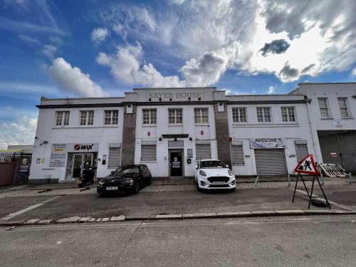 Unit 2 Sayer House, Oxgate Lane, Staples Corner, London, NW2