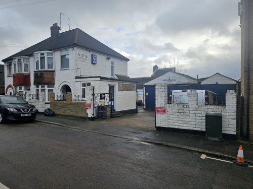 32 Montfort Road, Strood, Rochester, ME2