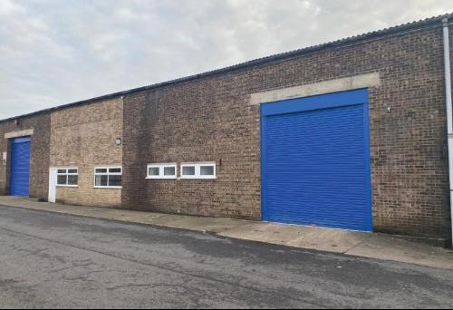 Unit F-G, Kingsway Industrial Estate, Kingsway, Luton, LU1