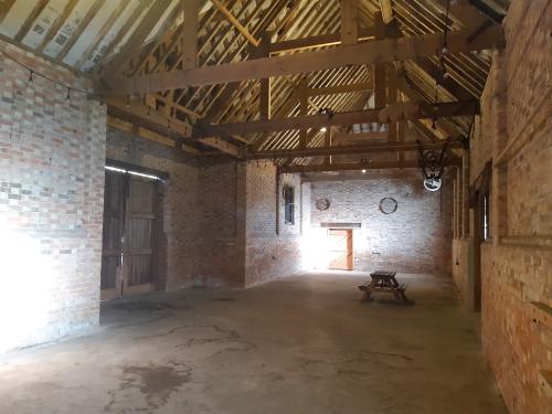 The Mill Barn, Medbury Farm, Medbury Lane, Elstow, Bedford, MK42