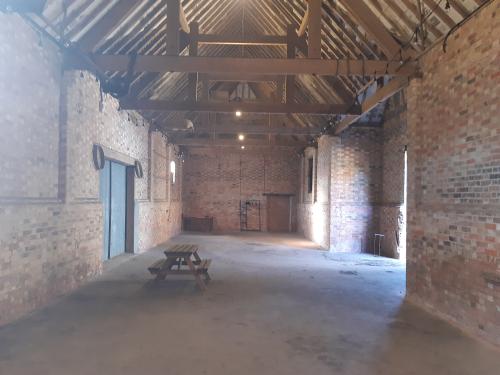 The Mill Barn, Medbury Farm, Medbury Lane, Elstow, Bedford, MK42