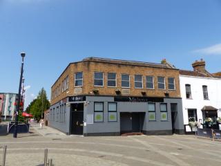 50 High Street, Crawley, RH10