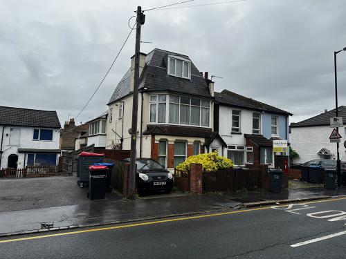 160 Selsdon Road, South Croydon, CR2