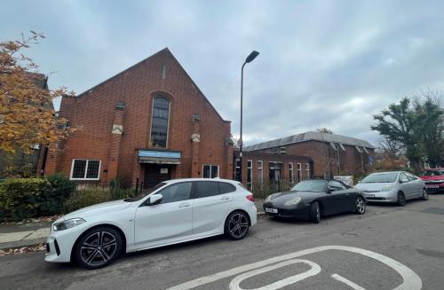 Pitshanger Methodist Church, Pitshanger Lane, Ealing, London, W5