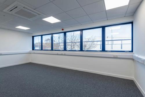 Unit 450, Quadrant Trading Estate, Almondsbury, Bristol, BS32