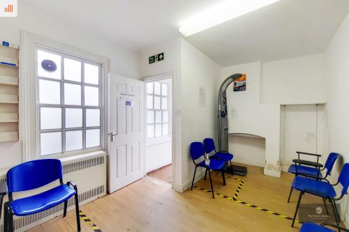 581 High Road, Tottenham, London, N17