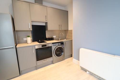 Flat A, 121 Hill Lane, Southampton, SO15
