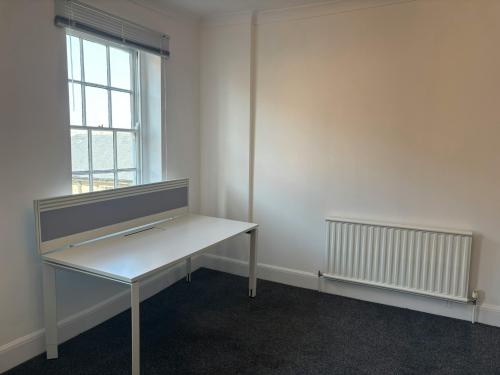 Dukes House, 5 High Street, Windsor, SL4