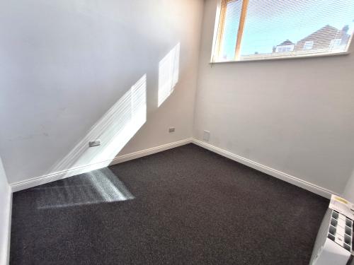 Room 6 Tavistock Yard, 58 Tavistock Street, Bedford, MK40