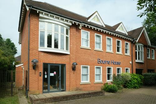 Bourne House, Queen Street, Gomshall, GU5