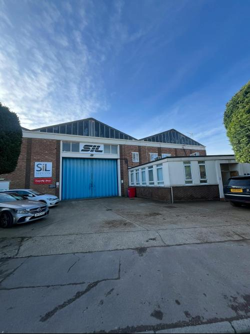 New Ford Business Centre, New Ford Road, Waltham Cross, EN8