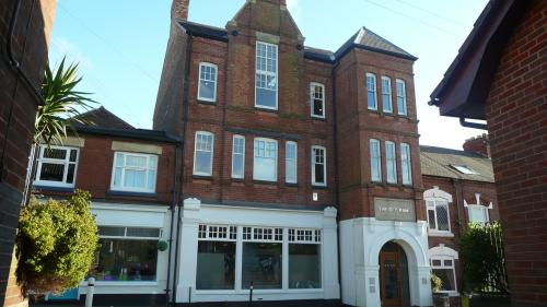 The Old Bank, 2 Cross Street, Leicester, LE19