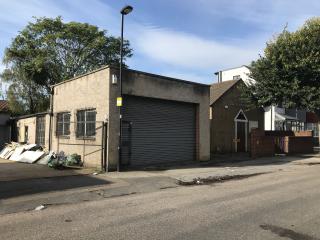 Edmonton Central Seventh-Day Adventist Chu, 11 Cuckoo Hall Lane, Edmonton, London, N9