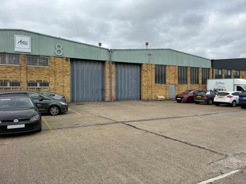 Units 7 & 8, King Georges Trading Estate, Davis Road, Chessington, KT9