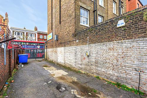 342-344 King Street, Hammersmith, London, W6