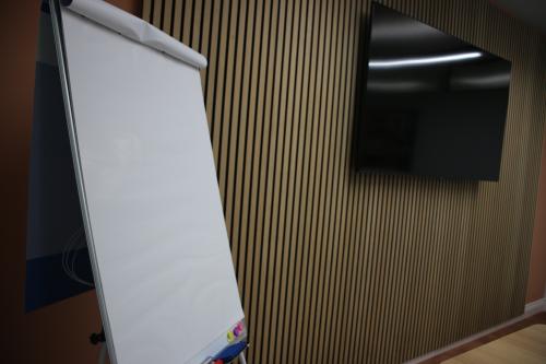 Unit 1, The I O Centre, Jugglers Close, Banbury, OX16