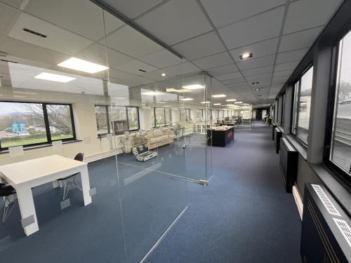19 Lloyds Court, Manor Royal, Crawley, RH10