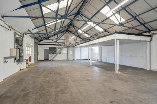 Unit 7, Concord Business Centre, Concord Road, West Acton, London, W3