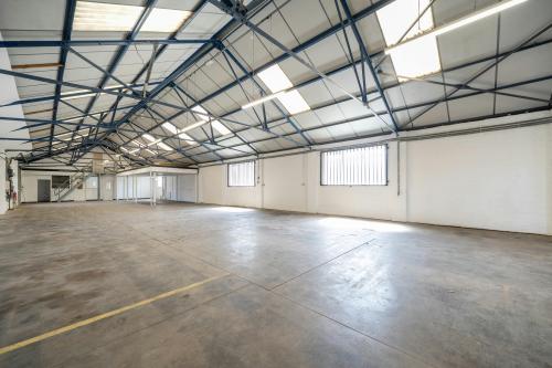Unit 7, Concord Business Centre, Park Royal, London, W3