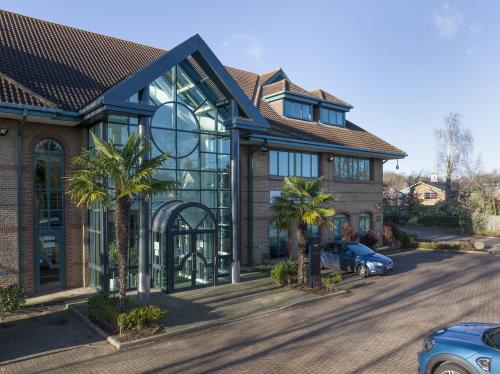 Carlton House, Regent Park, 299 Kingston Road, Leatherhead, KT22