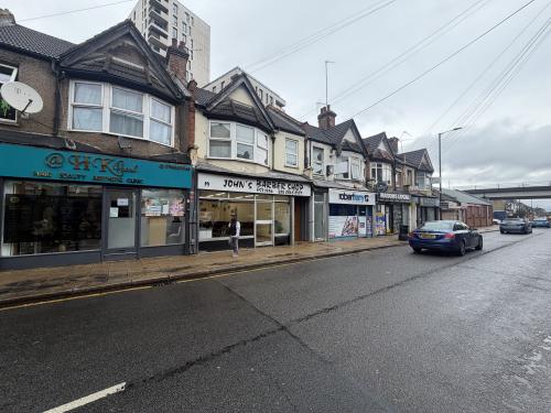 19 Masons Avenue, Wealdstone, Harrow, HA3