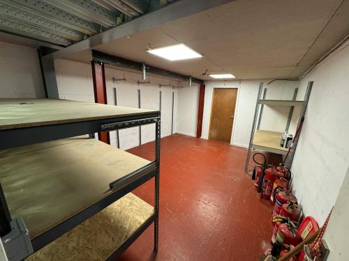 Unit 4, Bell Industrial Estate, Cunnington Street, Acton, London, W4