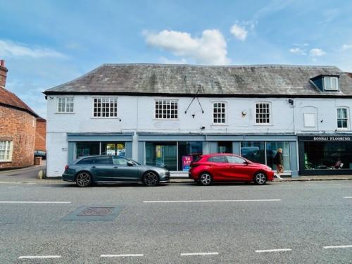 18-19 Bridge Street, Hungerford, RG17