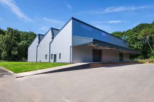 Units 6 & 7, Chalcroft Business Park, Burnetts Lane, West End, Southampton, SO30