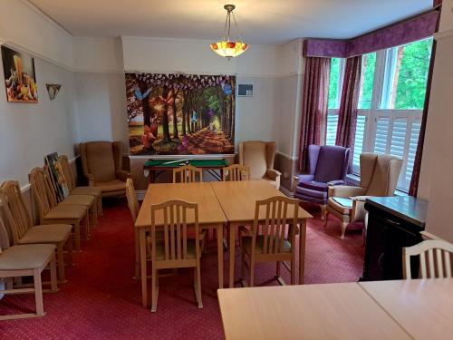 Lillibet House, 65 De Parys Avenue, Bedford, MK40