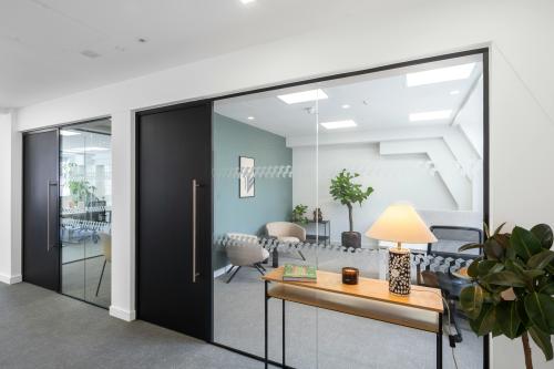 Standbrook House, 2-5 Old Bond Street, Mayfair, London, W1S