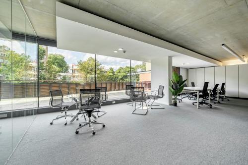 Unit B North Gainsborough Studios, 1 Poole Street, Shoreditch, London, N1