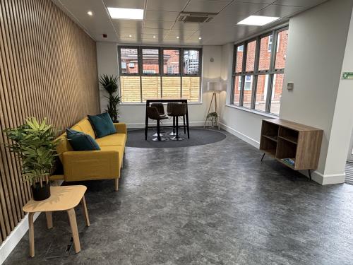 St Cloud Gate, St Cloud Way, Maidenhead, SL6