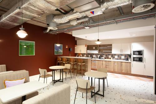 24-28 Bloomsbury Way, Bloomsbury, London, WC1A