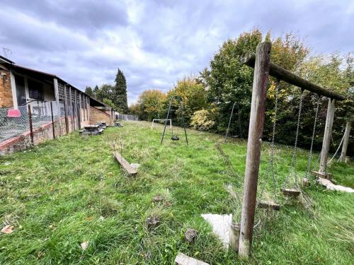 Former Woodside Community Centre, 48 The Brow, Leavesden, WD25